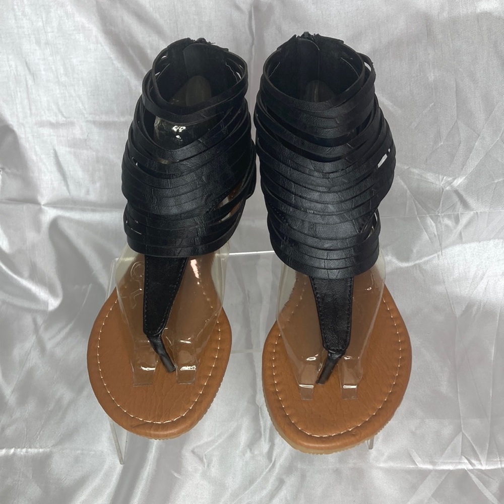 BUCCO CAPENSIS WESTWOOD WedgeHeel Thong Black Strappy Sandals 7.5